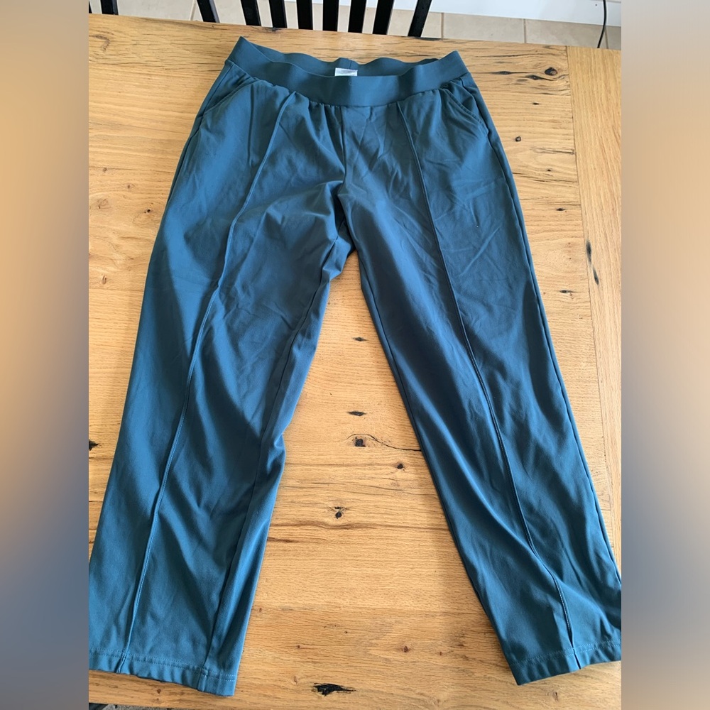 Mondetta Luxury Lounge/sweat Green Women’s Large Preloved‎